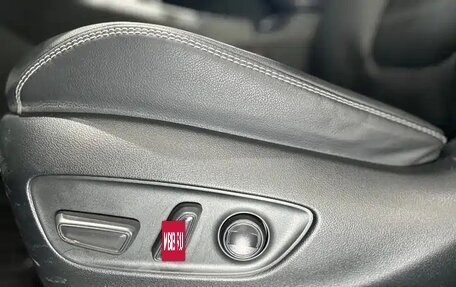 Toyota RAV4, 2023 год, 5 630 000 рублей, 35 фотография