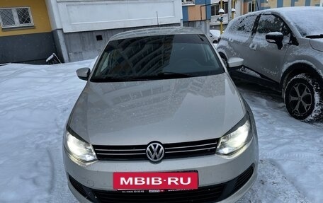 Volkswagen Polo VI (EU Market), 2012 год, 685 000 рублей, 2 фотография