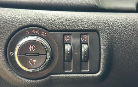 Opel Astra J, 2011 год, 590 000 рублей, 14 фотография