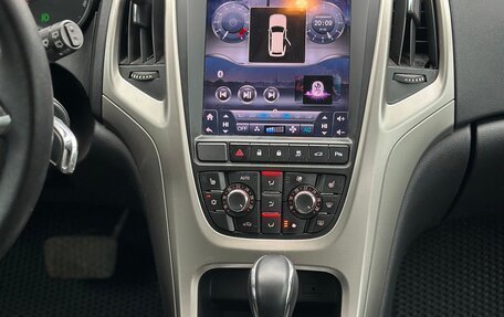 Opel Astra J, 2011 год, 590 000 рублей, 13 фотография