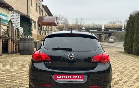 Opel Astra J, 2011 год, 590 000 рублей, 5 фотография
