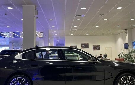 BMW 5 серия, 2025 год, 8 700 000 рублей, 9 фотография