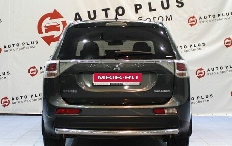 Mitsubishi Outlander III рестайлинг 3, 2013 год, 1 549 000 рублей, 4 фотография