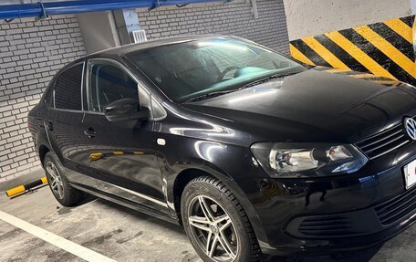 Volkswagen Polo VI (EU Market), 2013 год, 735 000 рублей, 1 фотография