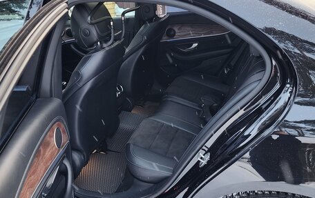 Mercedes-Benz E-Класс, 2016 год, 2 650 000 рублей, 20 фотография