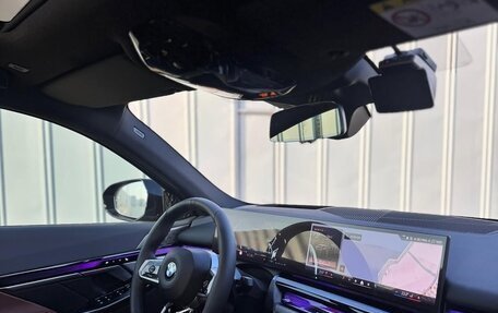 BMW 5 серия, 2024 год, 8 490 000 рублей, 7 фотография