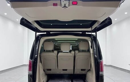 Mercedes-Benz V-Класс, 2025 год, 9 350 000 рублей, 8 фотография