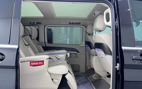 Mercedes-Benz V-Класс, 2025 год, 9 350 000 рублей, 17 фотография