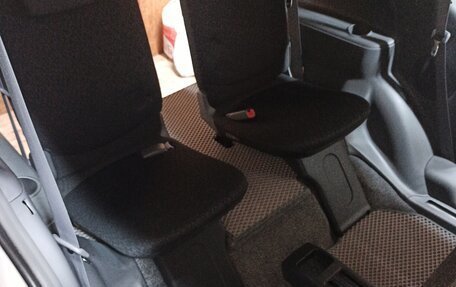 Toyota Sienta I, 2012 год, 1 080 000 рублей, 8 фотография