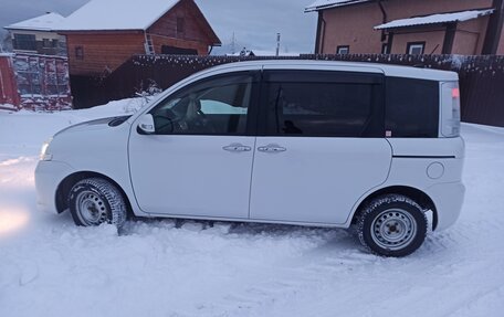 Toyota Sienta I, 2012 год, 1 080 000 рублей, 5 фотография
