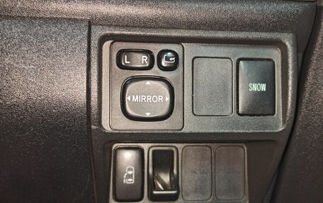 Toyota Sienta I, 2012 год, 1 080 000 рублей, 11 фотография