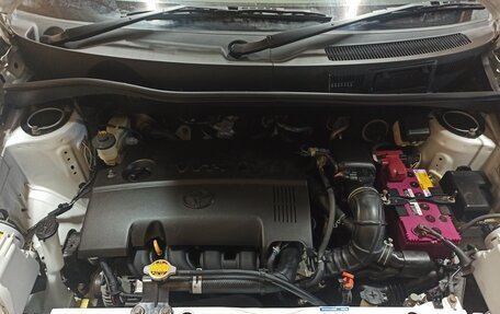 Toyota Sienta I, 2012 год, 1 080 000 рублей, 13 фотография