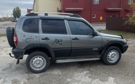 Chevrolet Niva I рестайлинг, 2004 год, 390 000 рублей, 4 фотография