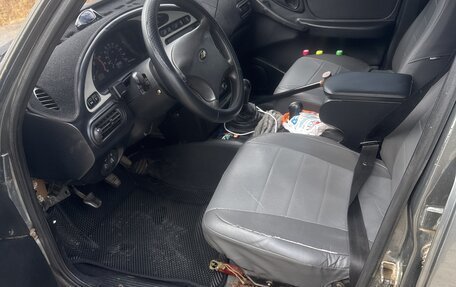 Chevrolet Niva I рестайлинг, 2004 год, 390 000 рублей, 8 фотография