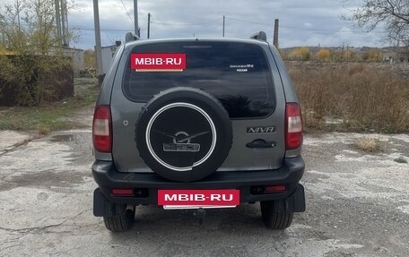 Chevrolet Niva I рестайлинг, 2004 год, 390 000 рублей, 5 фотография