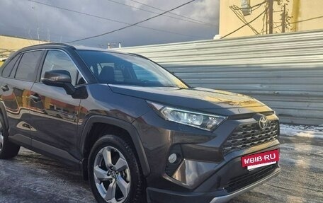 Toyota RAV4, 2020 год, 3 500 000 рублей, 3 фотография
