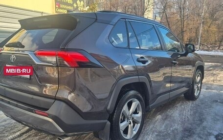 Toyota RAV4, 2020 год, 3 500 000 рублей, 6 фотография