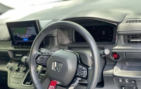 Honda Stepwgn, 2022 год, 2 640 000 рублей, 5 фотография