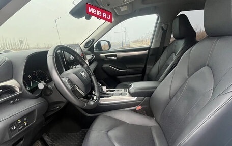 Toyota Highlander, 2024 год, 4 990 000 рублей, 6 фотография