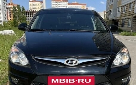 Hyundai i30 I, 2011 год, 990 000 рублей, 2 фотография