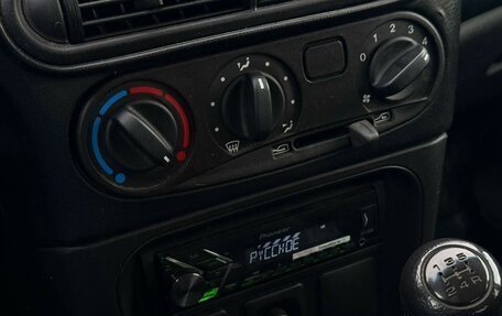 Chevrolet Niva I рестайлинг, 2018 год, 839 000 рублей, 14 фотография