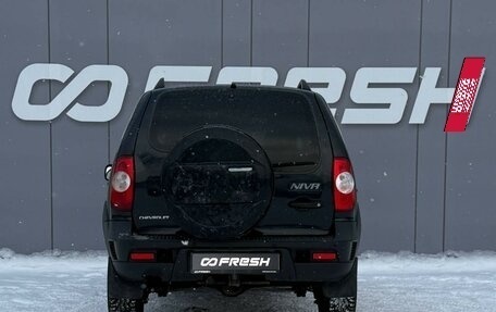 Chevrolet Niva I рестайлинг, 2018 год, 839 000 рублей, 4 фотография