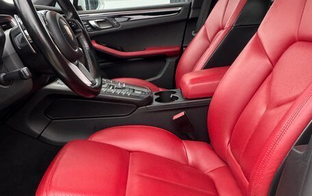 Porsche Macan I рестайлинг, 2017 год, 5 200 000 рублей, 4 фотография