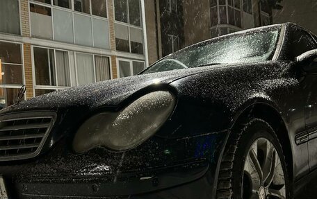 Mercedes-Benz C-Класс, 2005 год, 860 000 рублей, 17 фотография