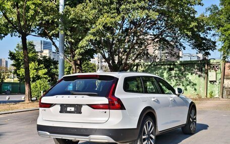 Volvo V90 Cross Country I рестайлинг, 2025 год, 7 030 000 рублей, 5 фотография