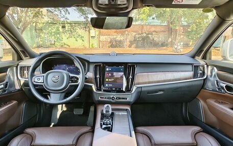 Volvo V90 Cross Country I рестайлинг, 2025 год, 7 030 000 рублей, 11 фотография