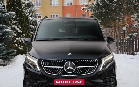 Mercedes-Benz V-Класс, 2021 год, 7 300 000 рублей, 2 фотография