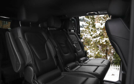 Mercedes-Benz V-Класс, 2021 год, 7 300 000 рублей, 31 фотография