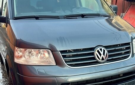 Volkswagen Multivan T5, 2004 год, 1 200 000 рублей, 2 фотография