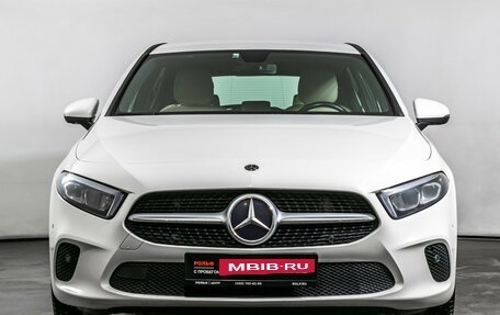 Mercedes-Benz A-Класс, 2018 год, 2 150 000 рублей, 2 фотография