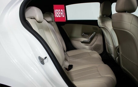 Mercedes-Benz A-Класс, 2018 год, 2 150 000 рублей, 9 фотография