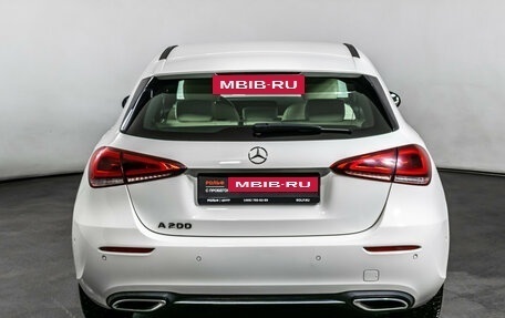 Mercedes-Benz A-Класс, 2018 год, 2 150 000 рублей, 6 фотография