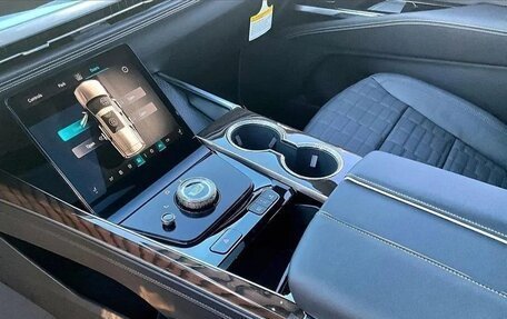 Cadillac Escalade V, 2025 год, 21 204 000 рублей, 8 фотография