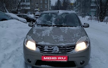 Renault Sandero I, 2011 год, 595 000 рублей, 3 фотография