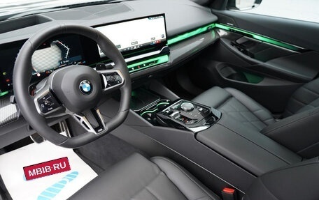 BMW 5 серия, 2025 год, 6 750 000 рублей, 13 фотография