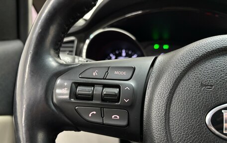 KIA Carnival III, 2018 год, 2 700 000 рублей, 23 фотография