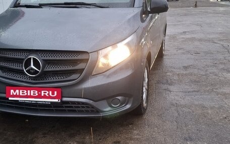 Mercedes-Benz Vito, 2015 год, 2 800 000 рублей, 5 фотография