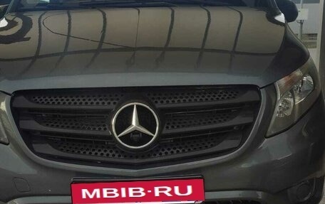 Mercedes-Benz Vito, 2015 год, 2 800 000 рублей, 3 фотография