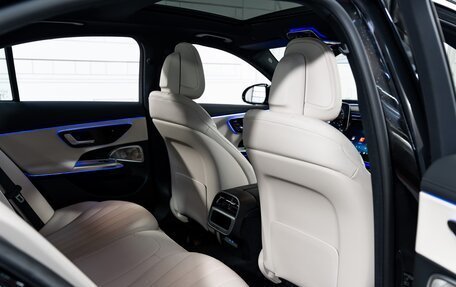 Mercedes-Benz E-Класс, 2025 год, 10 300 000 рублей, 21 фотография