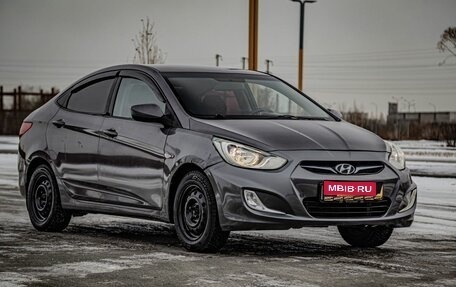 Hyundai Solaris II рестайлинг, 2013 год, 599 000 рублей, 1 фотография