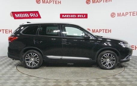 Mitsubishi Outlander III рестайлинг 3, 2018 год, 1 855 000 рублей, 4 фотография