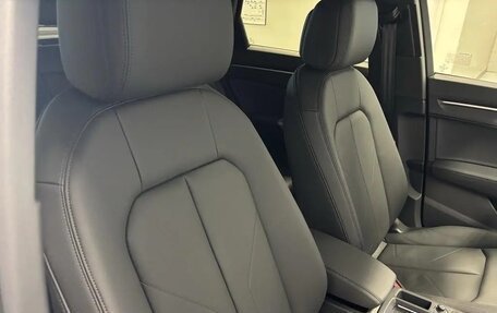 Audi Q3, 2025 год, 5 223 000 рублей, 28 фотография