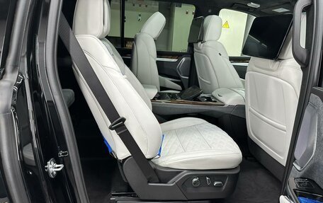 Cadillac Escalade V, 2025 год, 21 600 000 рублей, 11 фотография