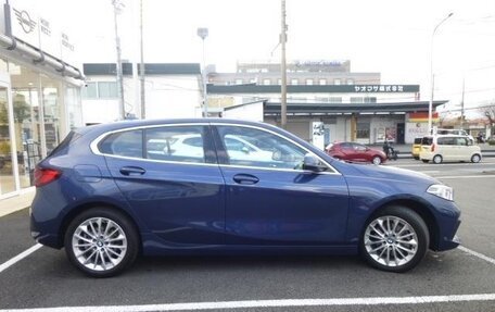 BMW 1 серия, 2021 год, 1 410 000 рублей, 3 фотография