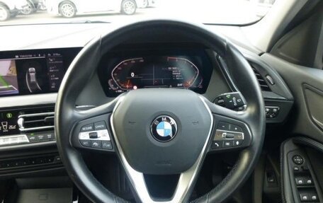 BMW 1 серия, 2021 год, 1 410 000 рублей, 6 фотография