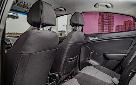 Hyundai Solaris II рестайлинг, 2013 год, 599 000 рублей, 21 фотография